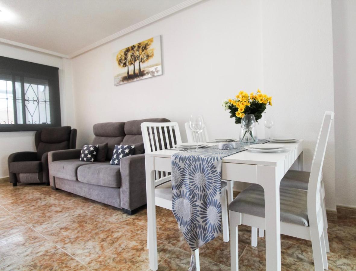 New Apartment In Torrevieja , Punta Prima Orihuela Costa With Pool โอริอุเอลา ภายนอก รูปภาพ