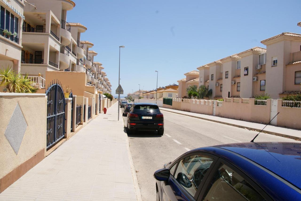 New Apartment In Torrevieja , Punta Prima Orihuela Costa With Pool โอริอุเอลา ภายนอก รูปภาพ