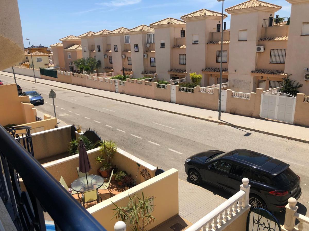 New Apartment In Torrevieja , Punta Prima Orihuela Costa With Pool โอริอุเอลา ภายนอก รูปภาพ